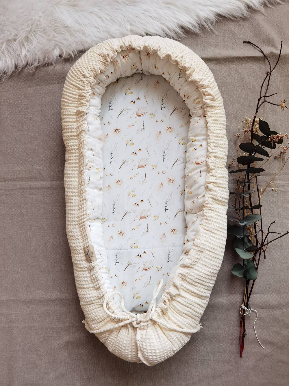 Selectionkreativ - Set mit Babynest - toller Floraler Stoff für dein Neugeborenes Baby