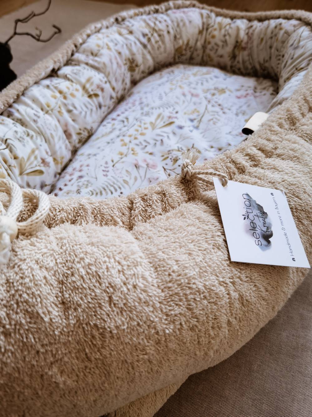 Selectionkreativ - seitliche Ansicht von dem Babynest von Silvia Aigner