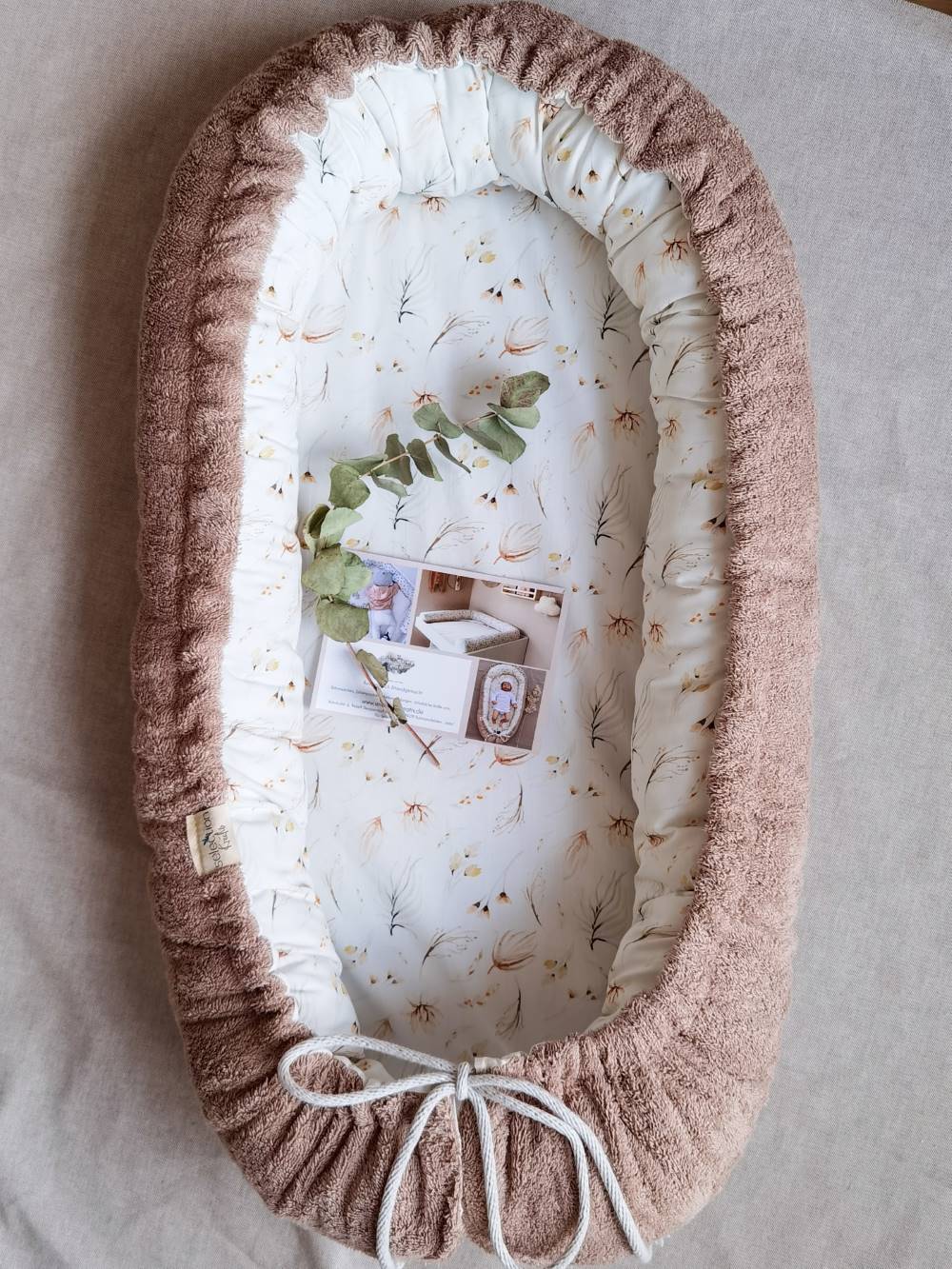 Selectionkreativ - Babynest Flora Beige Frottee mit Kehrseite in Kuscheligen Stoff