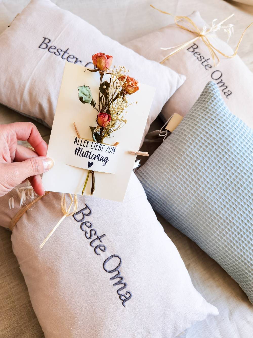 Selectionkreativ - bestickte Kissen mit Oma oder Opa für Geburtstag oder Mutter -oder Vatertag