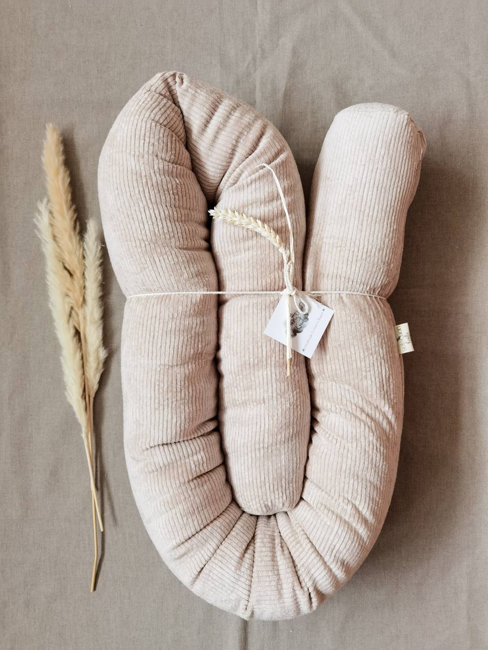 Selectionkreativ - wunderschöne weiche Cord Bettschlange