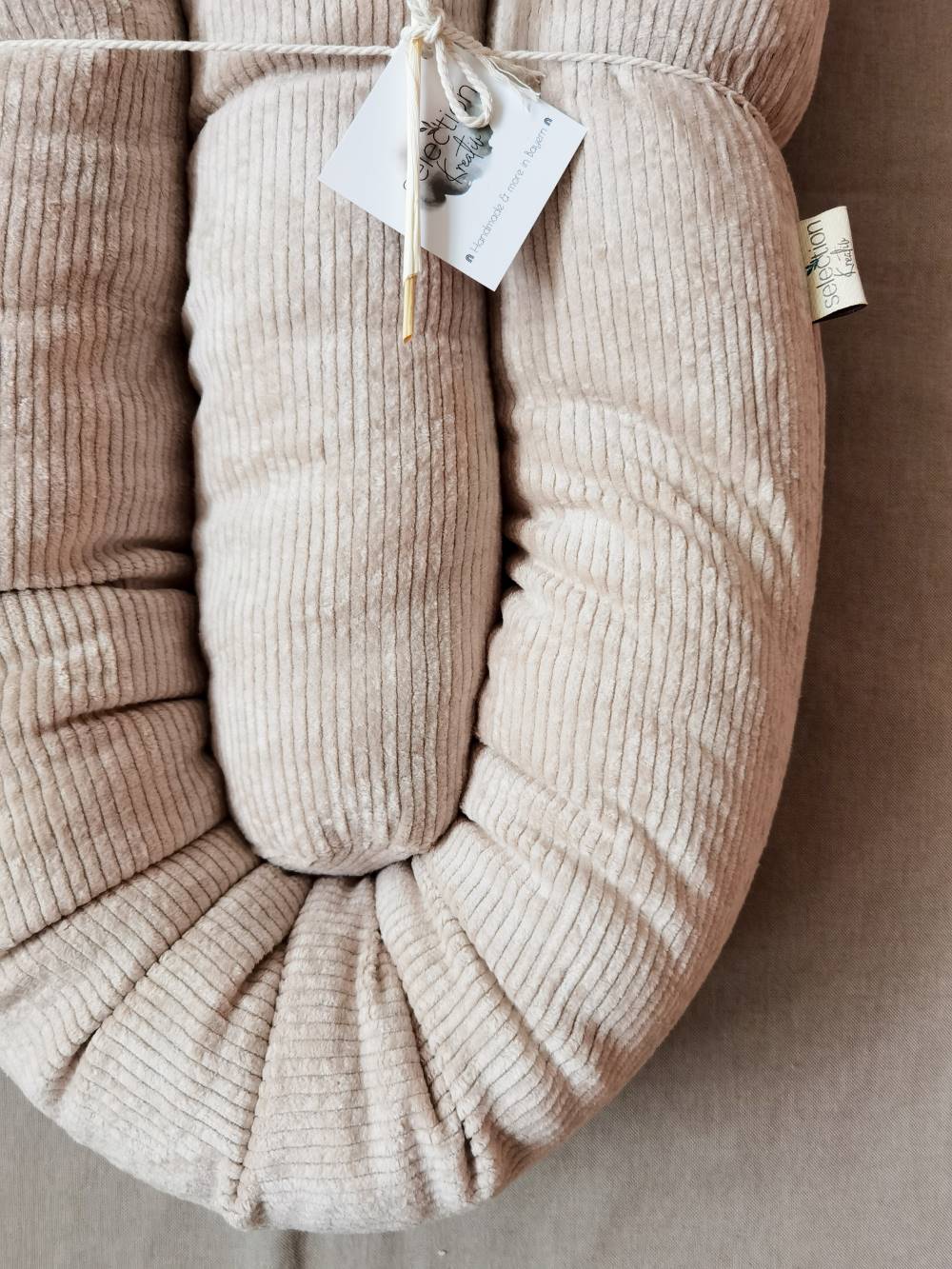 Selectionkreativ - Bettumrandung in einem weichen Cordstoff