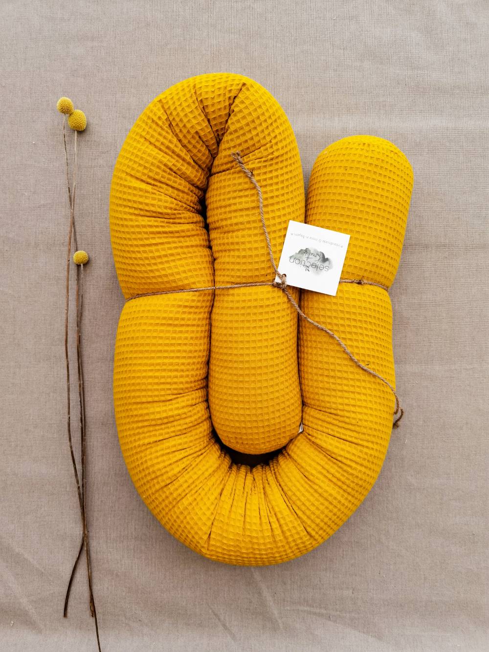 Bettschlange Senf von Selectionkreativ - tolle Farbe - ein echter Hingucker