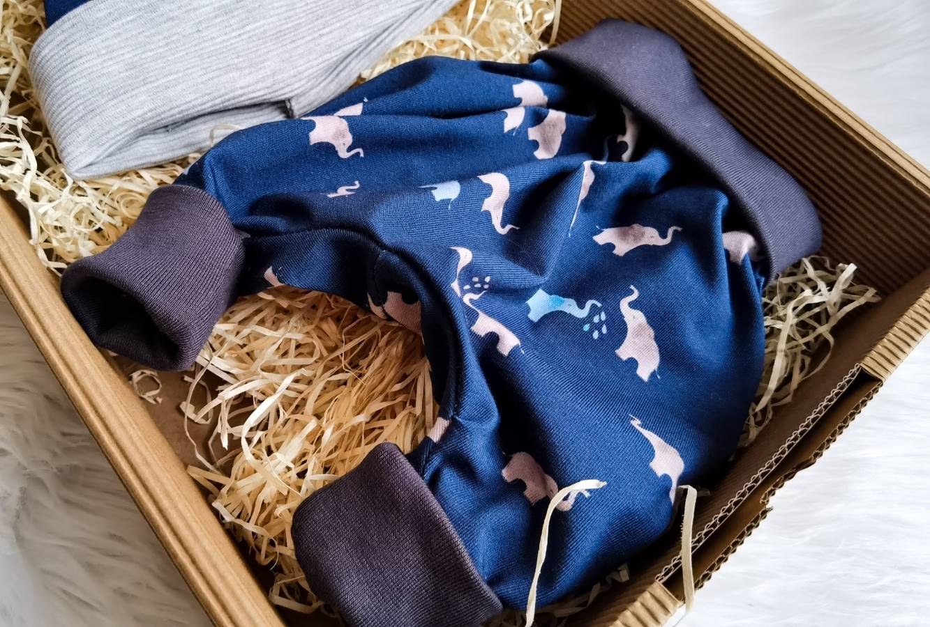 Selectionkreativ - Babyhose mit süßen Elefanten - Neugeborenenhose