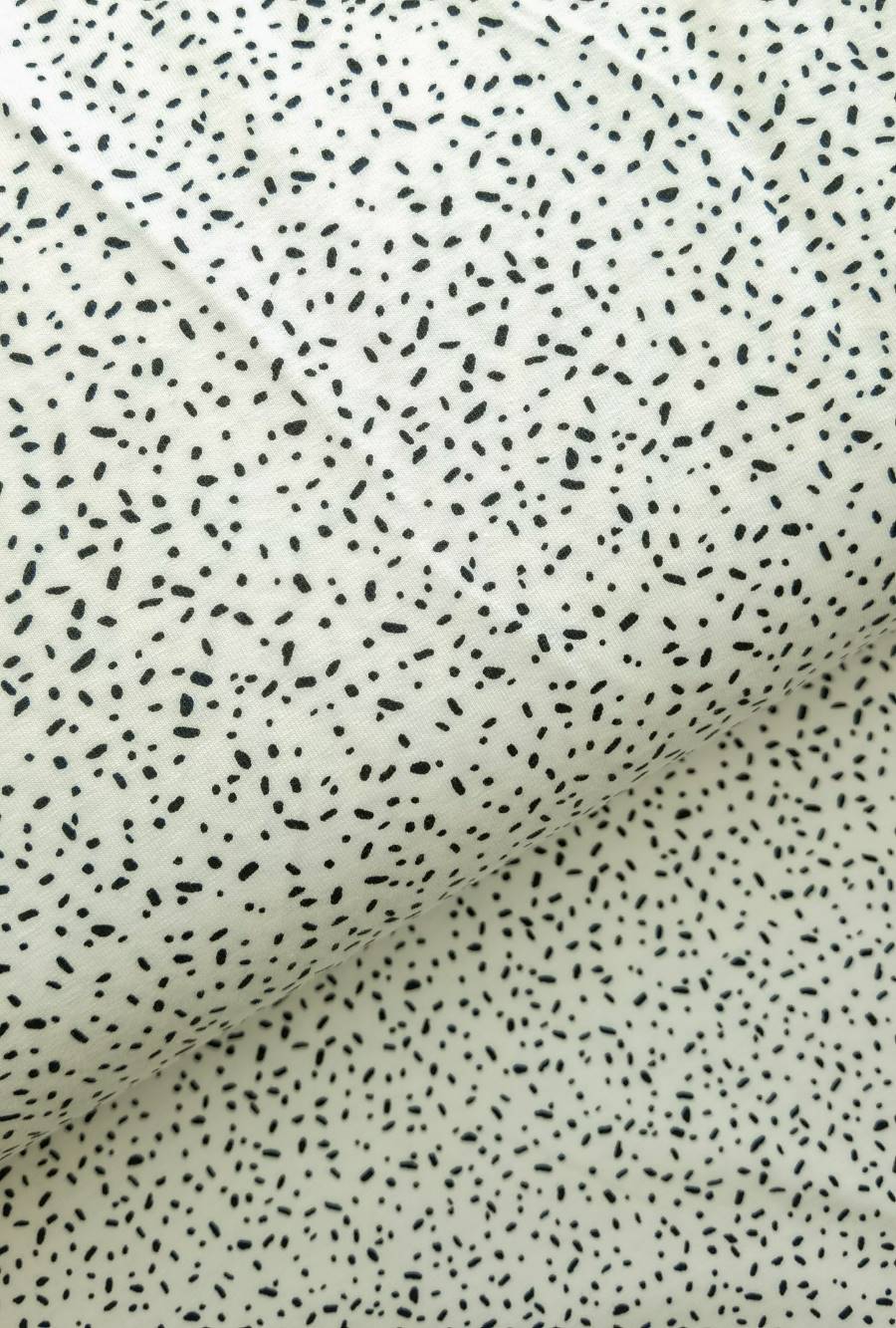 Selectionkreativ - toller schwarz weiß Jersey von Silvia Aigners Babyladen in Ruhmannsfelden