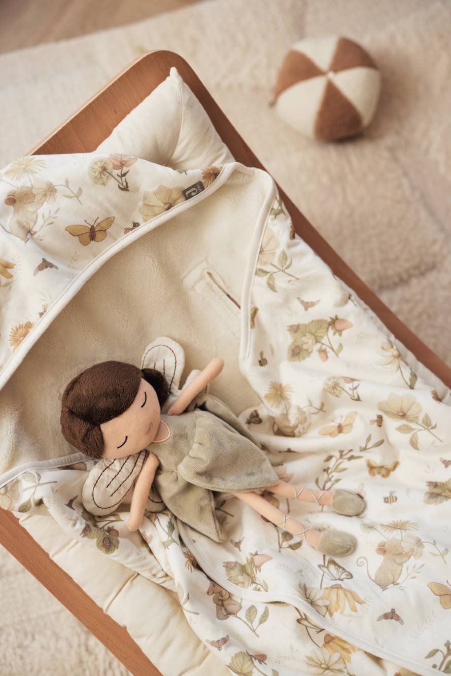 Selectionkreativ - Stoffpuppe Mint liegend