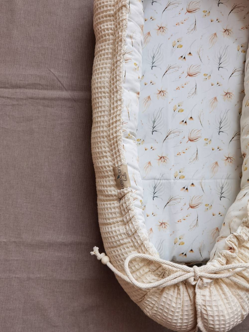 Selectionkreativ - Set mit Babynest - Nahaufnahme mit Kordel