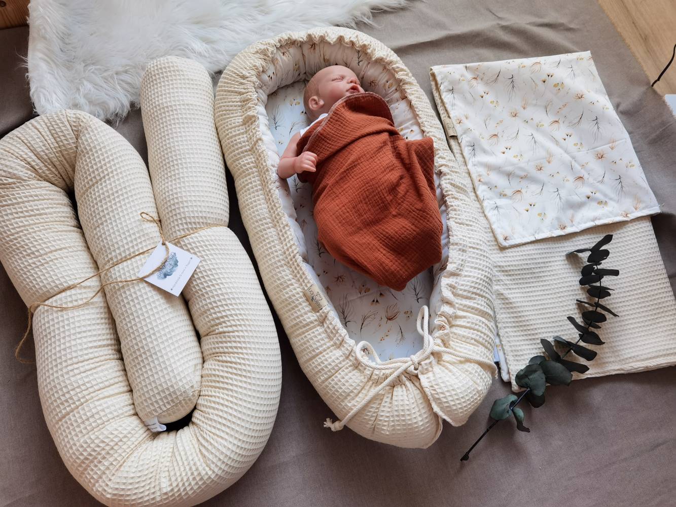 Selectionkreativ - Set mit Babydecke Bettschlange und Nestchen