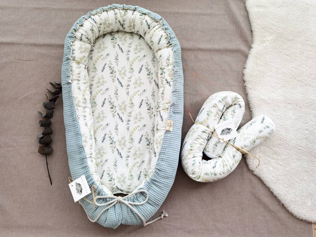 Selectionkreativ - Eukalyptus Zweige Babynest Hauptbild mit Minischlange dabei