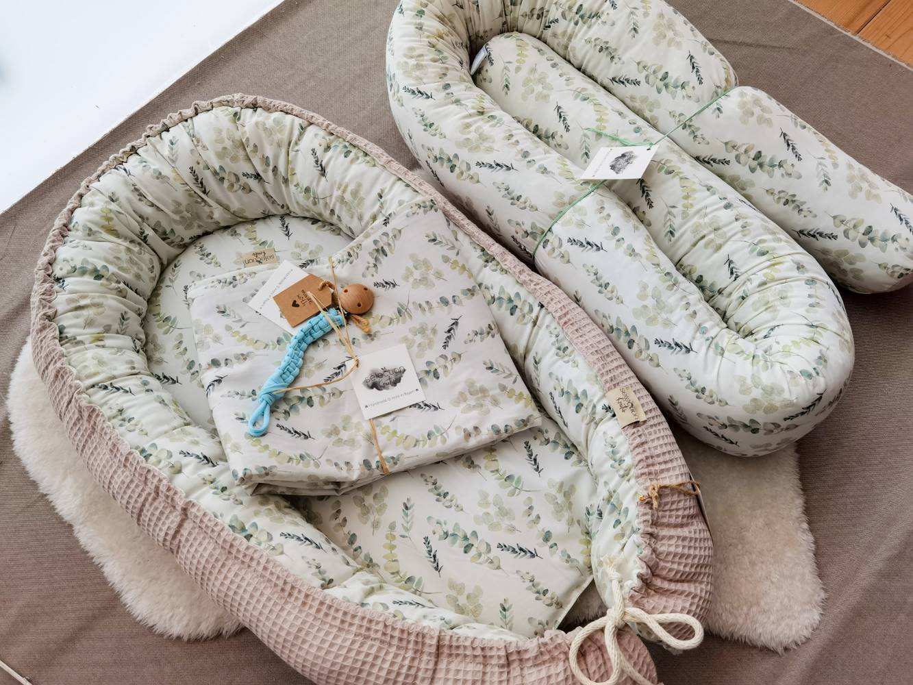 Selectionkreativ - Babynest, Decke und Bettschlange in Eukalyptus