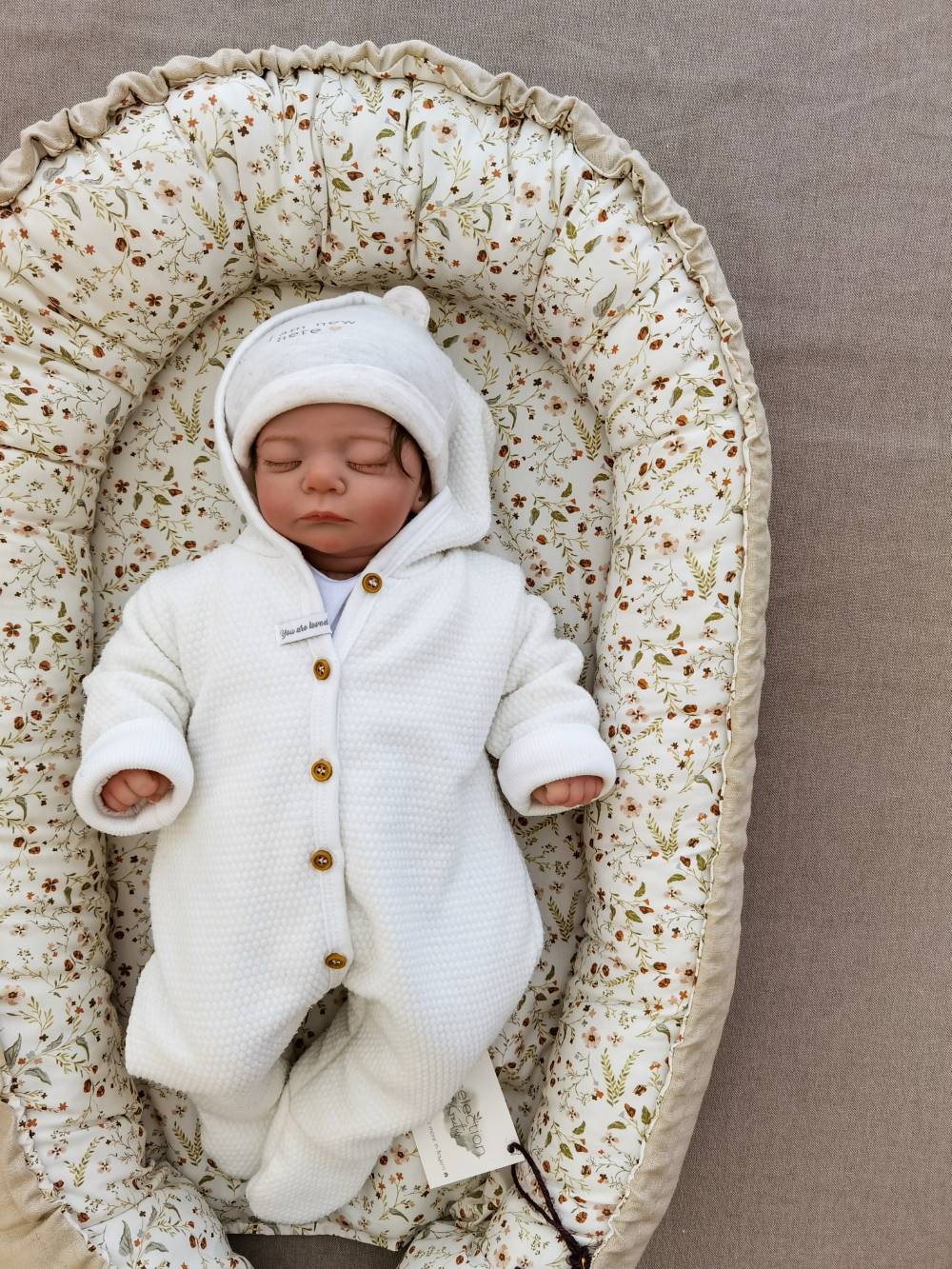 Selectionkreativ - Millefleur Leinennest mit Babykopf