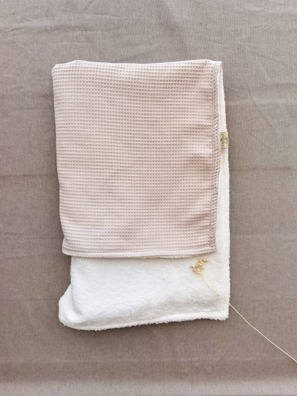 Selectionkreativ - hellbeige Waffelpique Decke mit ecru frottee