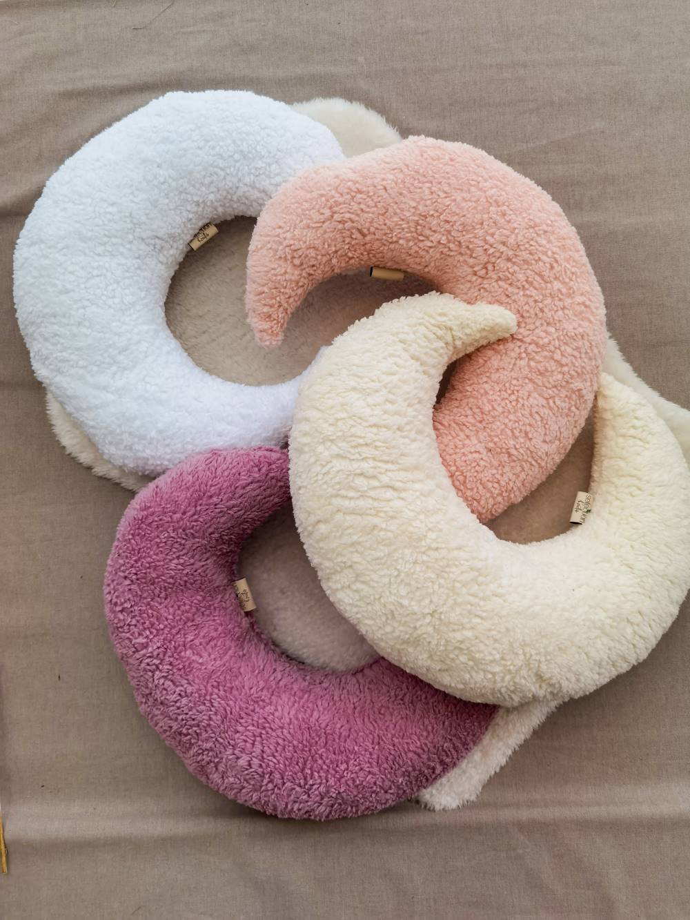 Selectionkreativ - Plüschmondkissen in vielen Farben kuschelweich