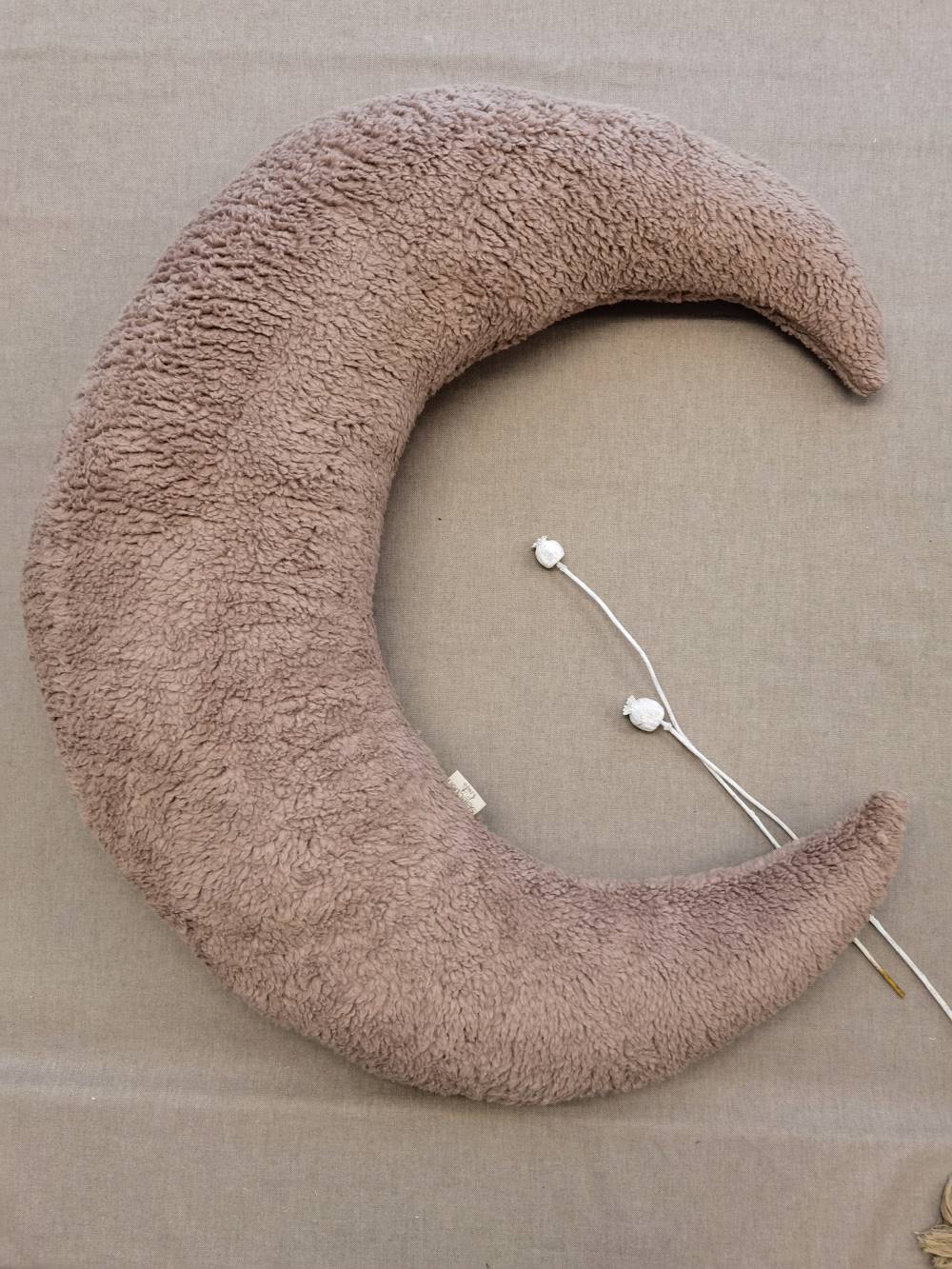 Selectionkreativ - mega kuscheliges Mondkissen in Beige Braun