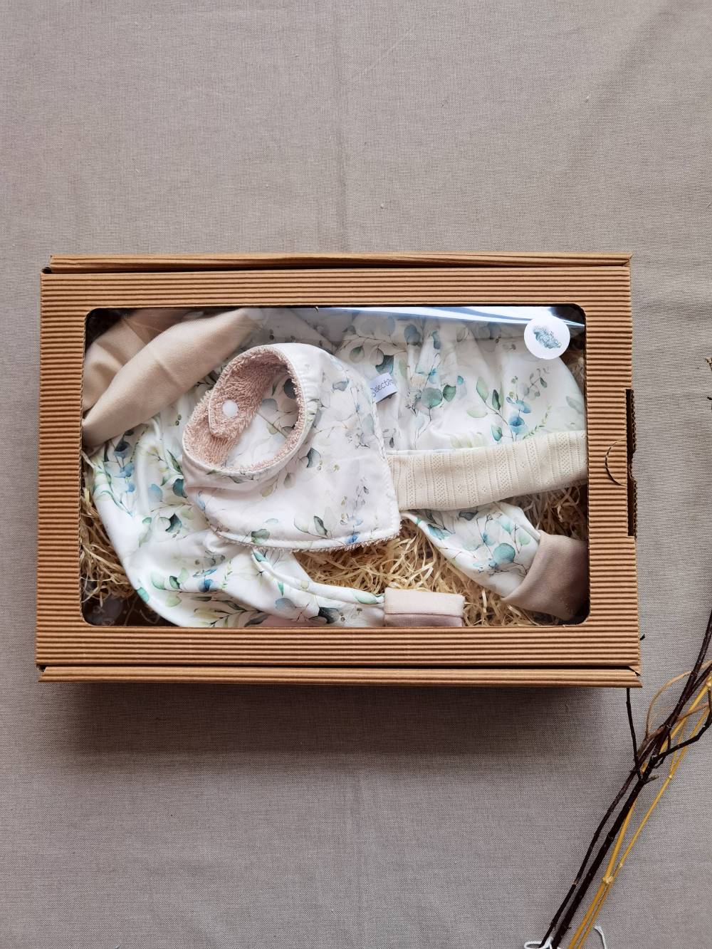 Selectionkreativ - Neugeborenen Set mit Hose, Mütze und Baby Halstuch 