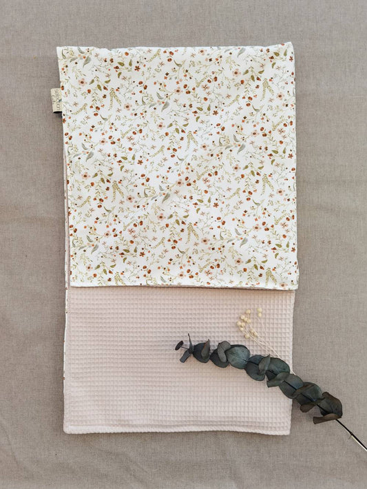 Selectionkreativ Millefleur Hellbeige Waffelstoff mit geriffelter Oberfläche und wunderschönem Blumenprint 